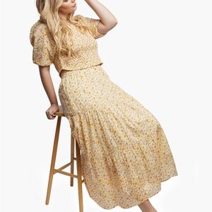 🛑 Able Floral Cream Harper Tiered Maxi Skirt (XL)